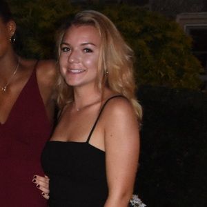 Meet your Posher, Lydia